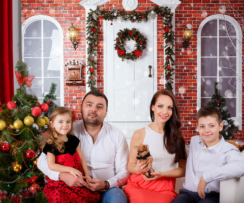 Christmas Decorated House Door Wreath Backdrop